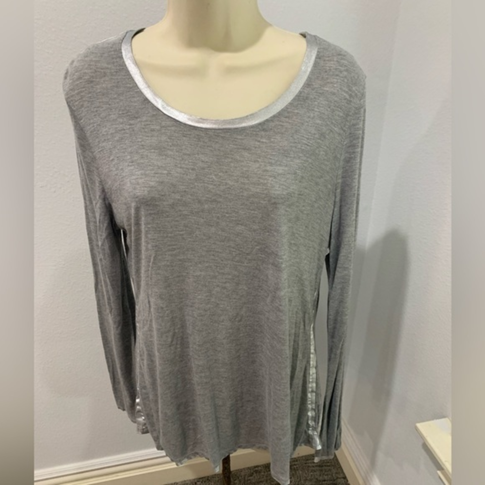 Soft Surroundings Gray Long Sleeve Tunic Top T Shirt Satin Trim Women’s Size‎ M